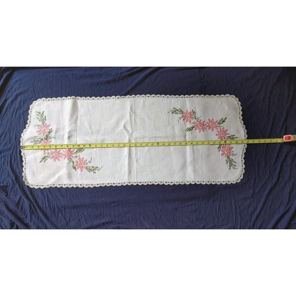 Vtg Hand Embroidered Table Runner Dresser Scarf Floral Crochet Lace Trim Edge